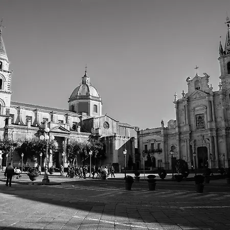 Mari Terra E Focu Apartment Acireale